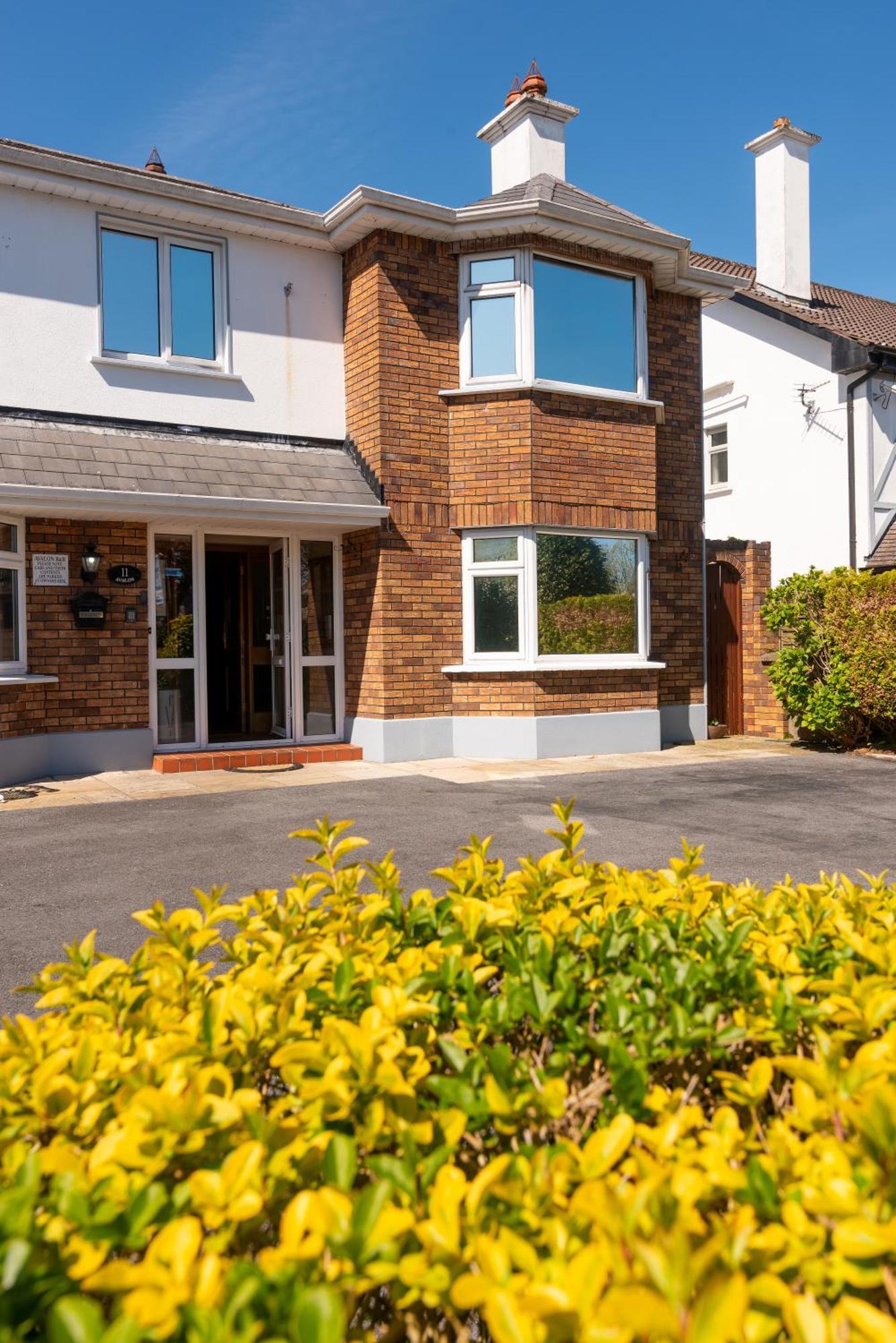 Hotel Avalon House Galway Esterno foto