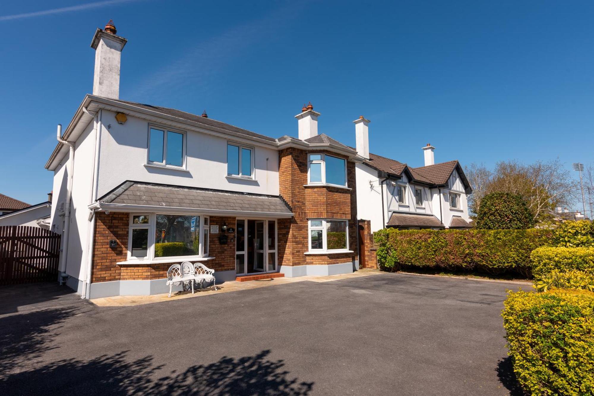 Hotel Avalon House Galway Esterno foto