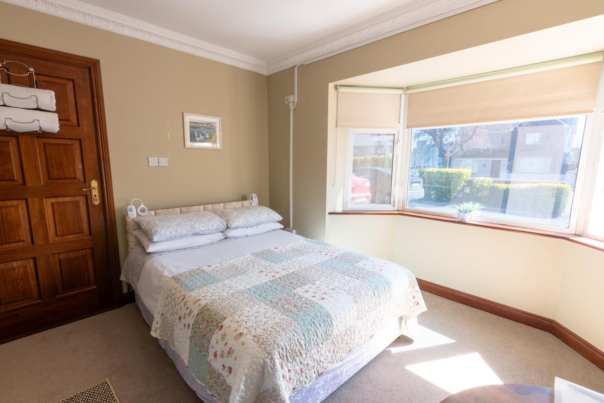 Hotel Avalon House Galway Esterno foto