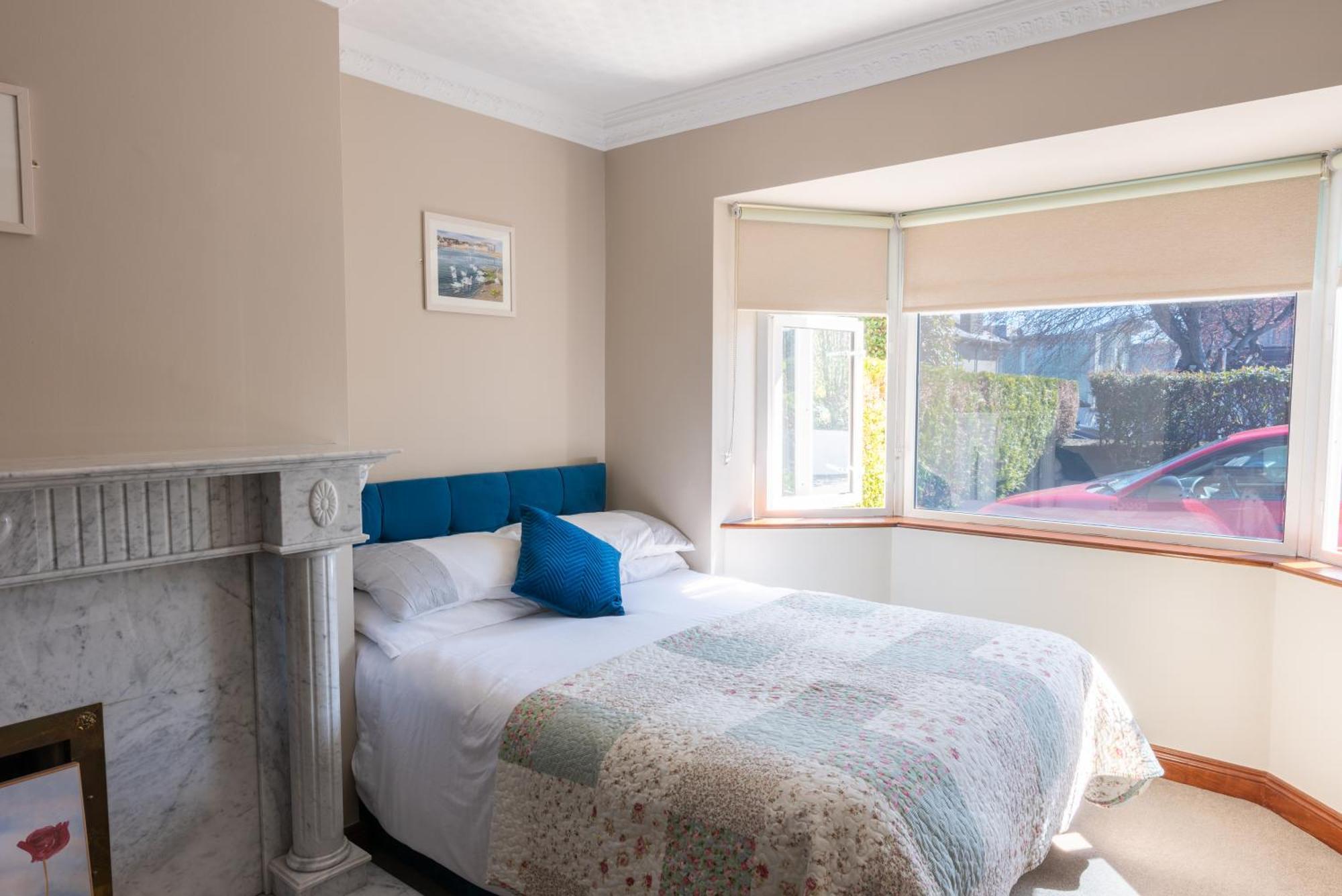 Hotel Avalon House Galway Esterno foto