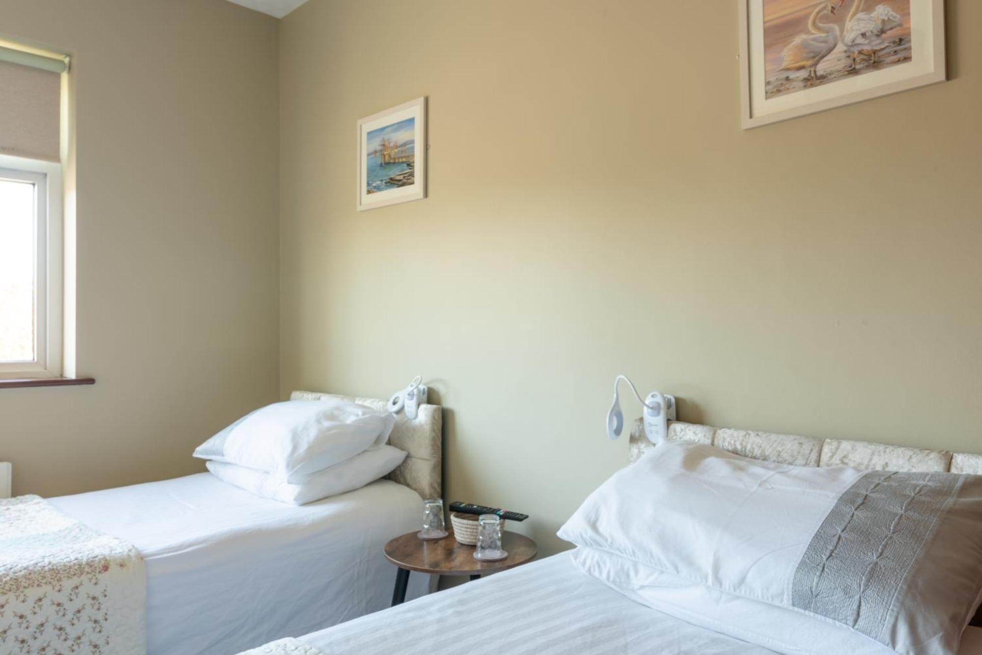 Hotel Avalon House Galway Esterno foto